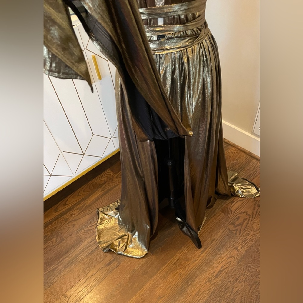 New with tags -BRONX AND BANCO Gold Goddess Gown, size 8 - Picture 11 of 15
